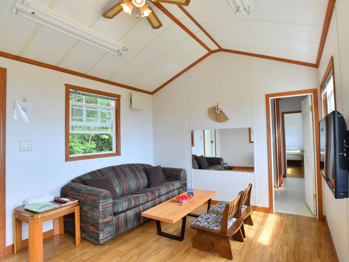 Panorama Ocean View Cottage Motobu Esterno foto