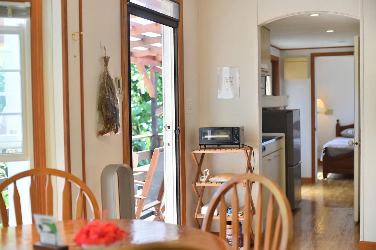 Panorama Ocean View Cottage Motobu Esterno foto