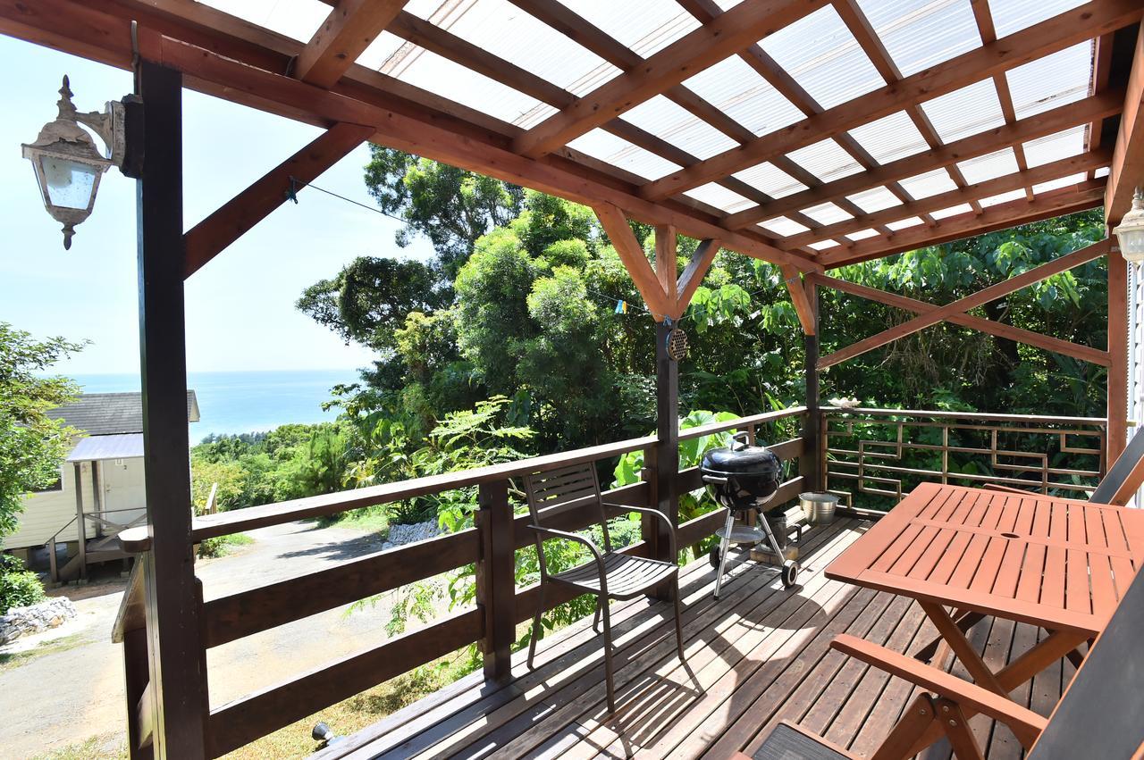 Panorama Ocean View Cottage Motobu Esterno foto